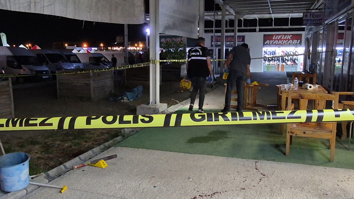 Park kavgası kanlı bitti: 2'si ağır 3 kişi yaralandı - Görsel 2