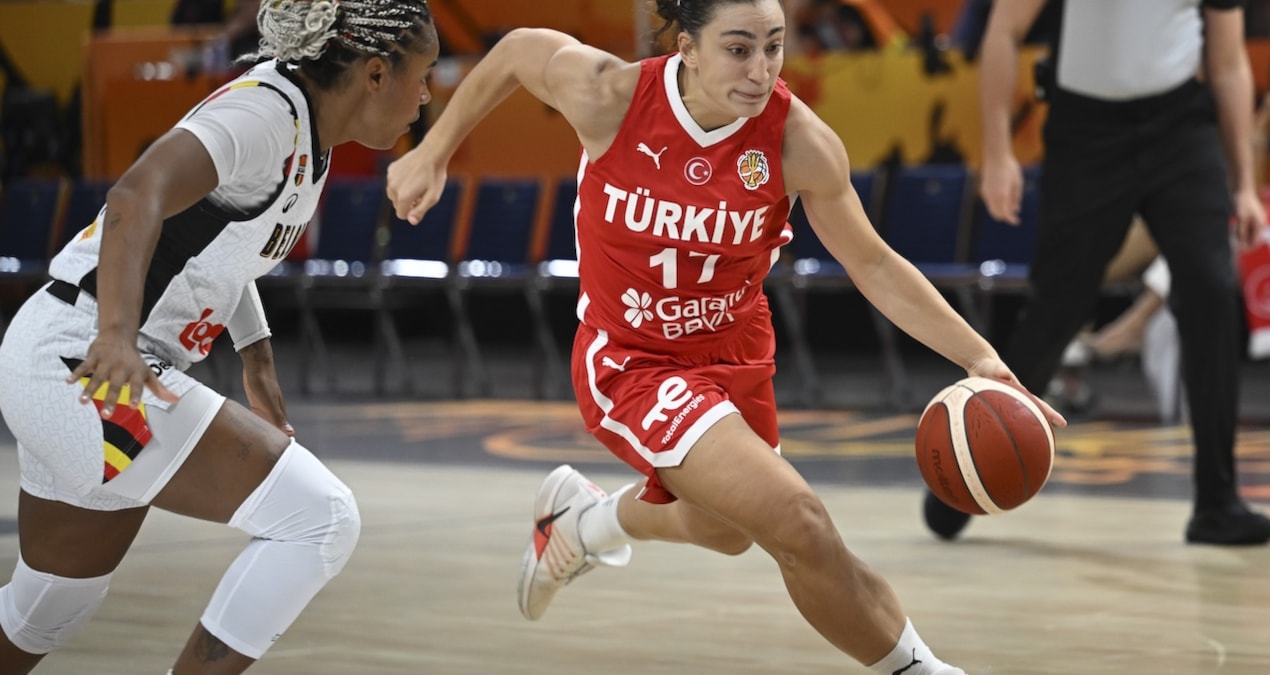 Potanın Perileri Dünya Kupası'na mağlubiyetle başladı - Görsel 1