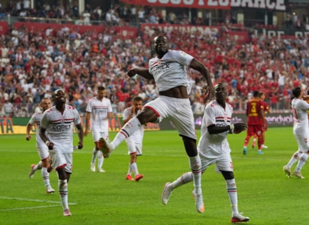 Rafeal Leao kararını verdi! İtalyanlar flaş gelişme olarak duyurdu - Görsel 4