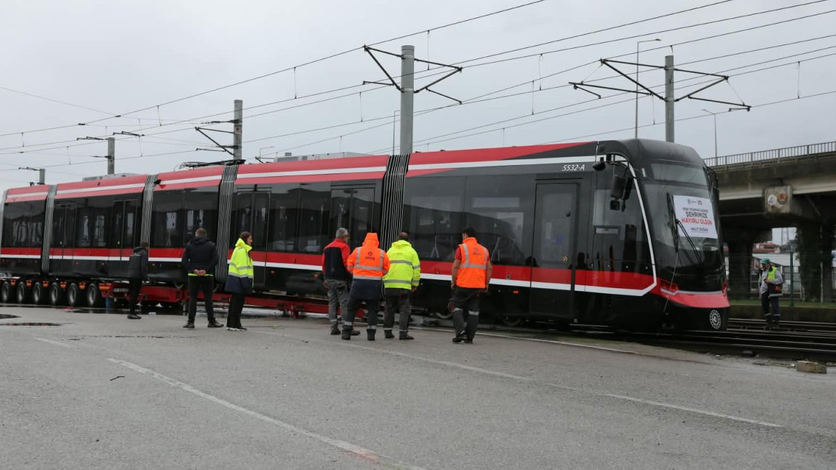 Samsun'a üçüncü tramvay ulaştı, hizmete hazırlıklar başladı