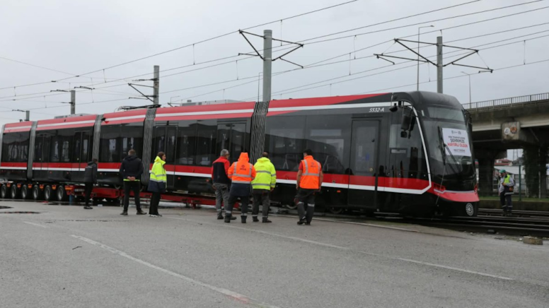 Samsun'a üçüncü tramvay ulaştı, hizmete hazırlıklar başladı - Görsel 1