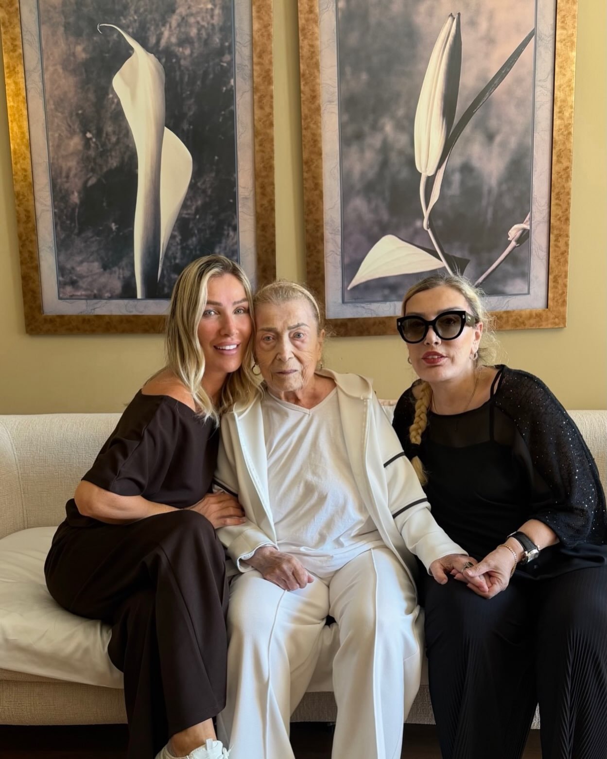 Seda Sayan’ın annesinin son hali ortaya çıktı: Fotoğrafa beğeni yağdı - Görsel 2