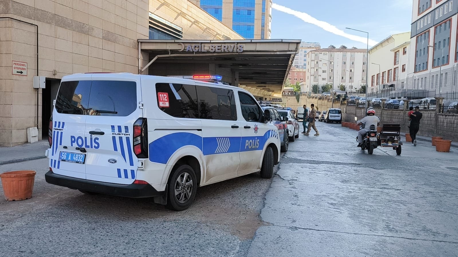 Siirt'te tarla aracı devrildi: 7 kişi yaralandı