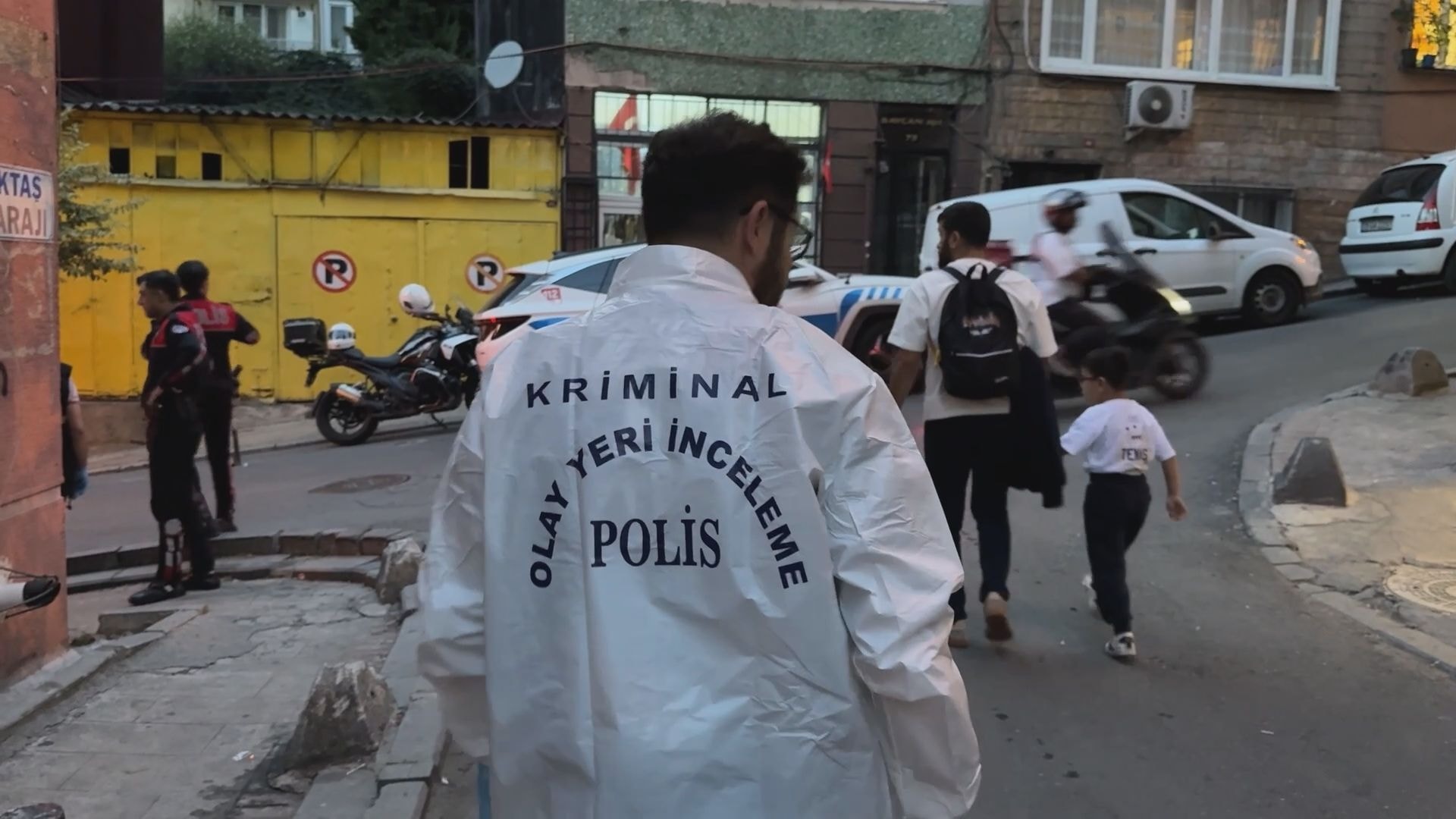 Şişli'de kan donduran olay! Odasında başından vurulmuş halde bulundu: Telefonundan 4 dakikalık video çıktı - Görsel 2