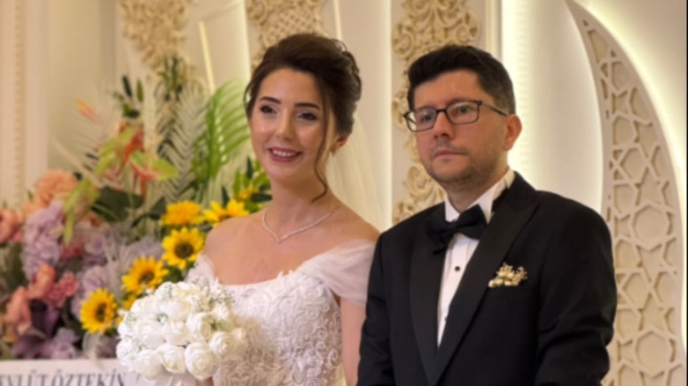 Sözcü ailesinin mutlu günü Selen Öktem ve meslektaşı Uğur Can Biçer dünyaevine girdi - Görsel 1