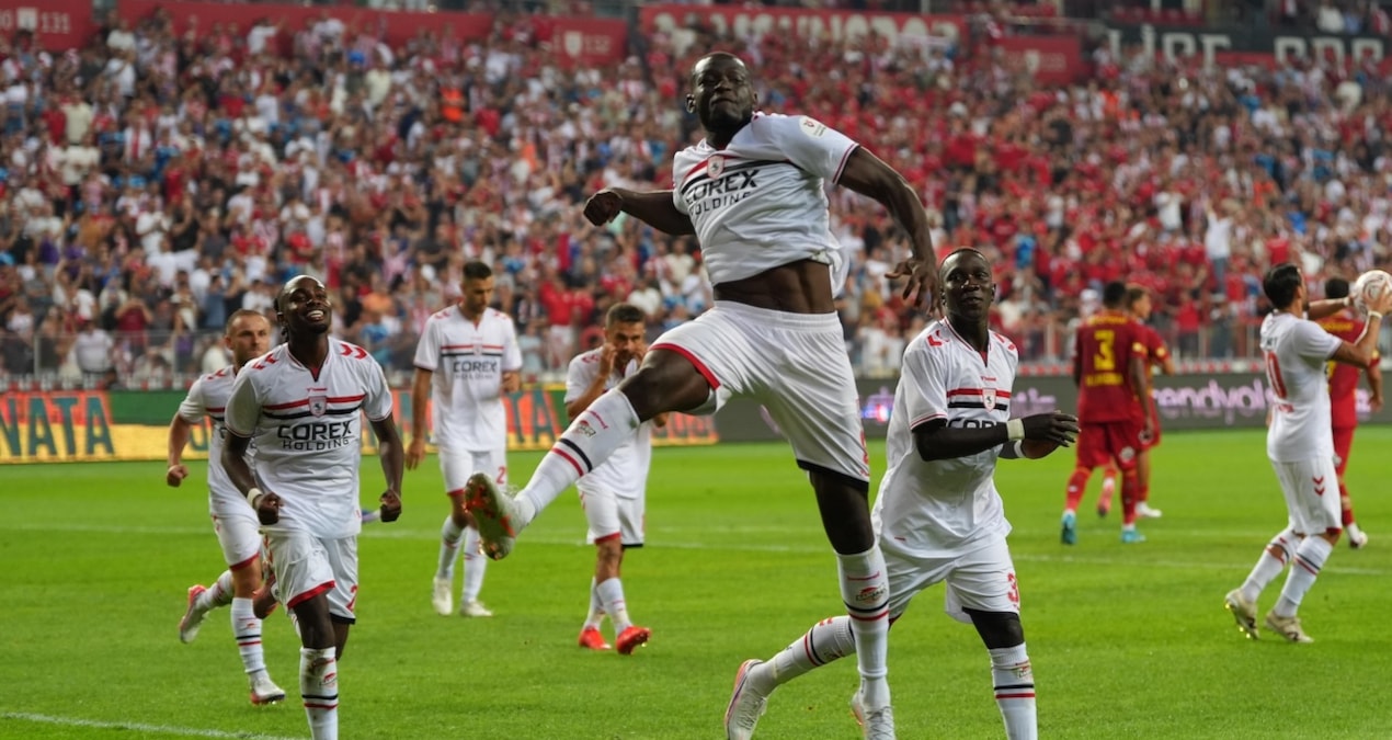 Süper Lig'in yıldız forvetinin yeni adresi belli oldu! 119 maçta 44 gol atmıştı - Görsel 1