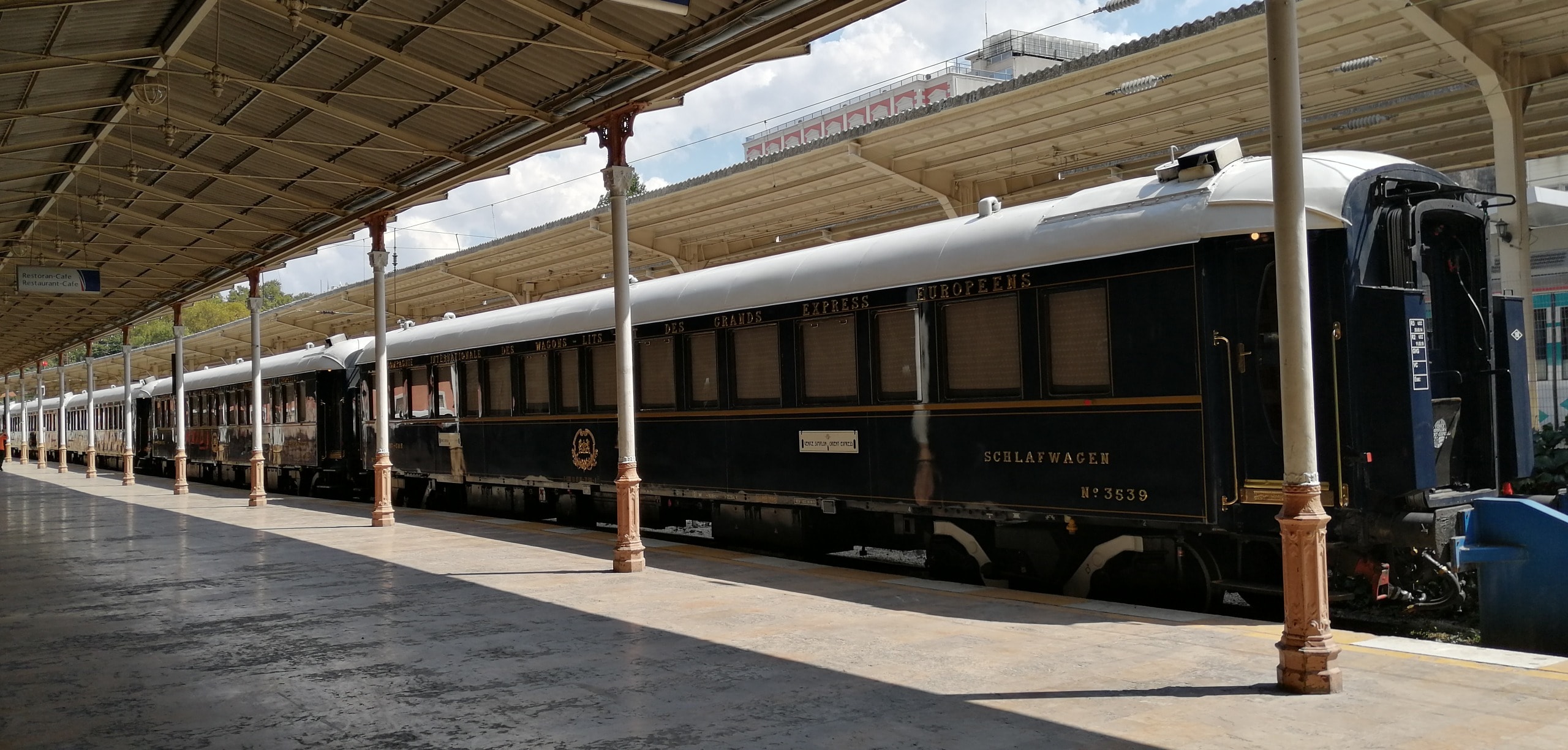 Tarihin en lüks treni 30 Eylül'de Türkiye'ye gelecek: İstanbul'da 2 gün kalacak - Görsel 2