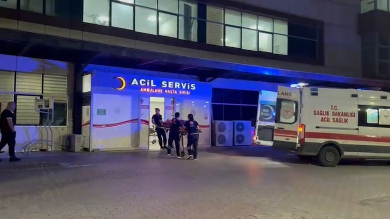 Tartıştığı kişiyi silahla yaraladı, taksiyle kaçarken yakalandı - Görsel 1