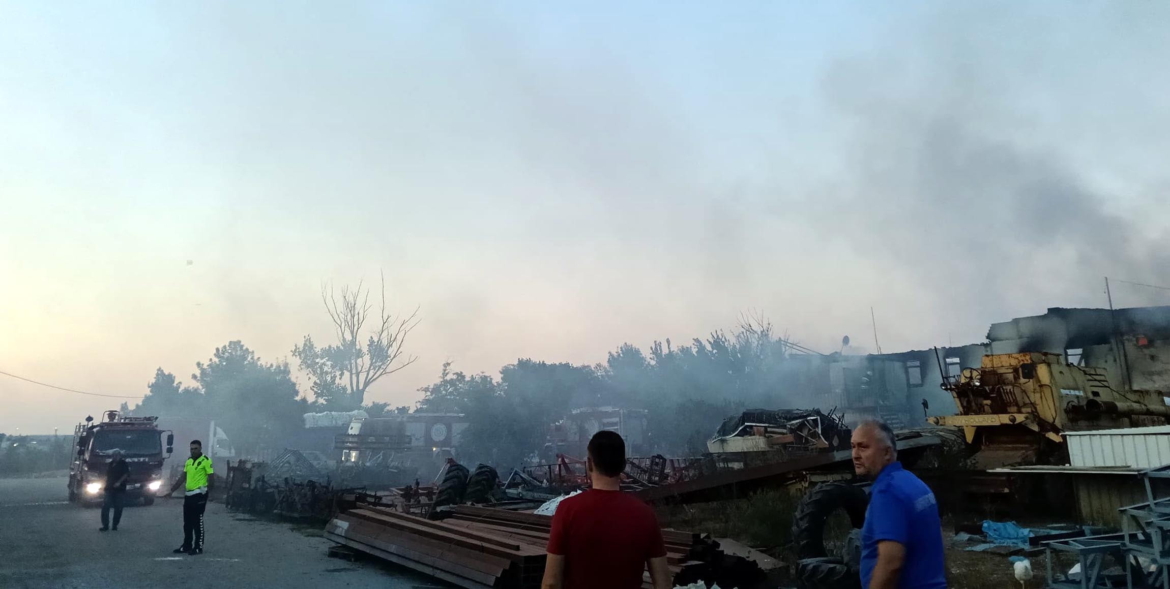 Tekirdağ'da geri dönüşüm tesisinde yangın - Görsel 3