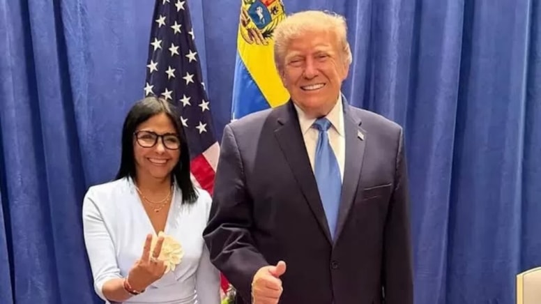 Trump, fethettiği ülkenin başkanıyla ilk kez görüştü - Görsel 1