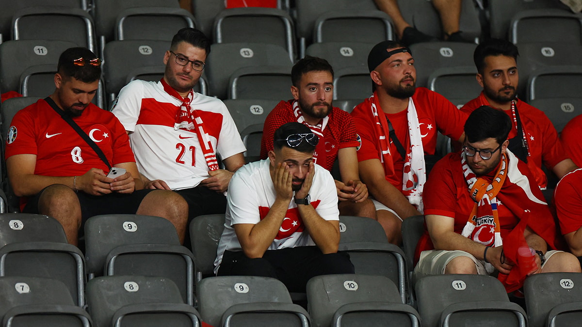 Türkiye'nin EURO 2024 serüveni, dünya basınında: 'Baskıya yenik düştüler' - Görsel 5