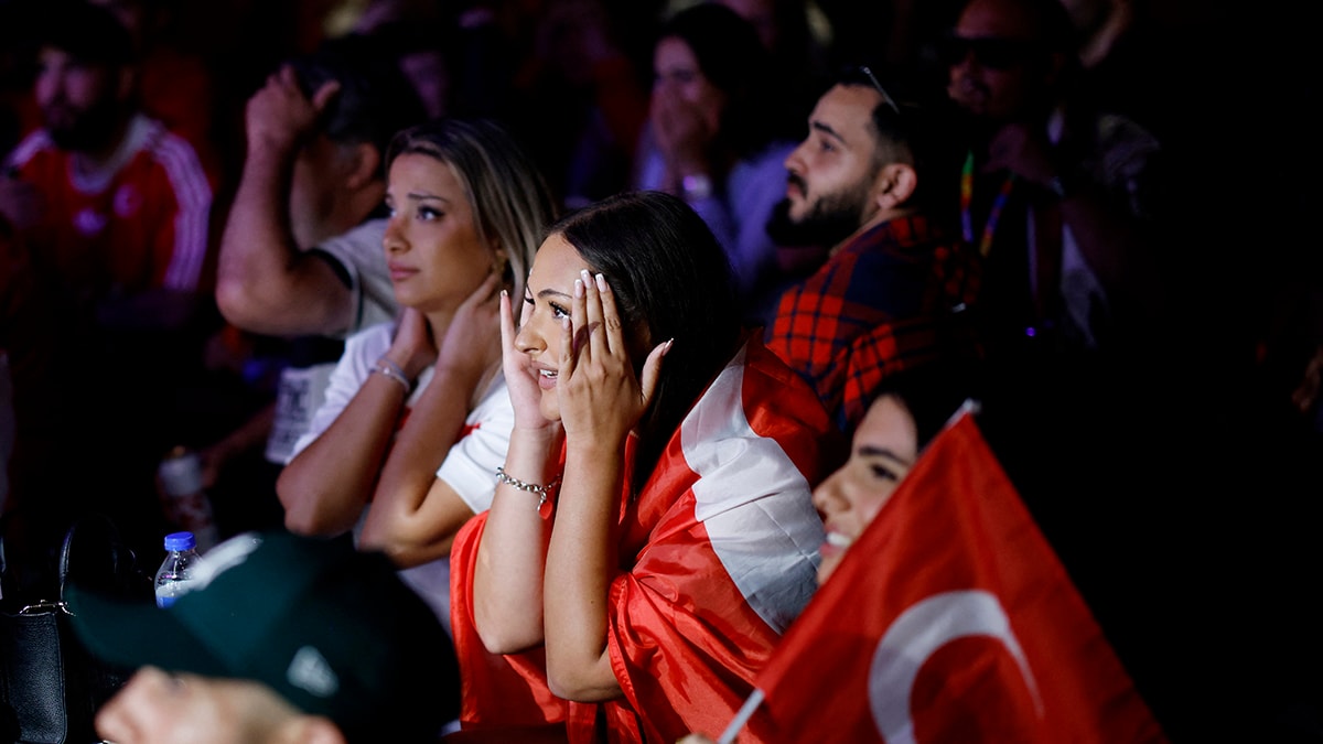 Türkiye'nin EURO 2024 serüveni, dünya basınında: 'Baskıya yenik düştüler' - Görsel 4