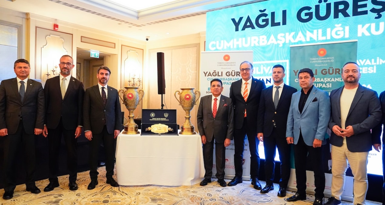 Yağlı Güreş Cumhurbaşkanlığı Kupası'nın basın toplantısı İstanbul'da düzenlendi - Görsel 1
