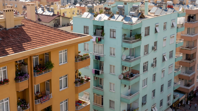 Yeni karar açıklandı: Kurala uymayan artık evini satamayacak - Görsel 1